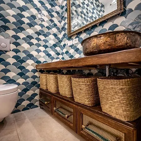Yid Lux Bolognese * Florence