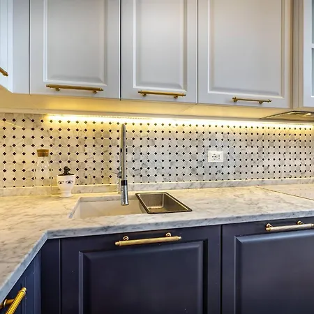 Yid Lux Bolognese Appartement