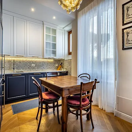Yid Lux Bolognese Appartement